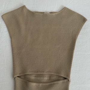 Aritzia/Wilfred Top